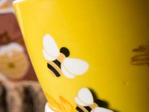 Wholesale porcelain honey bees cup