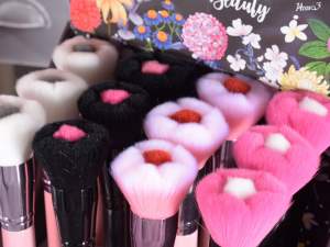Wholesale make up brush