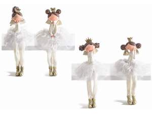 Înger de ra?ina cu picioare lungi, cu fusta de pene pe care