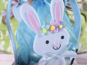 Easter candy bag with bunny toy car