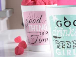 Wholesaler of colored ceramic mugs