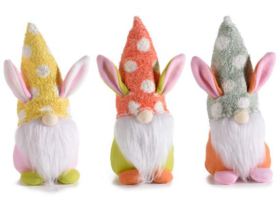 Gnomo del bosque en paño con orejas de conejo