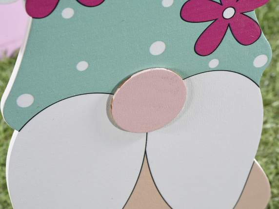 Gnom decorativ din lemn colorat pentru a sta