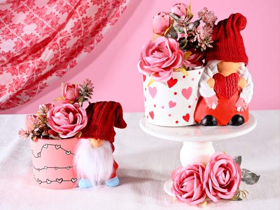 Tarro de cerámica con gnomo con gorro de punto