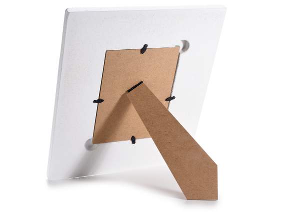 Portafotos de madera para apoyar con decoraciones en relieve