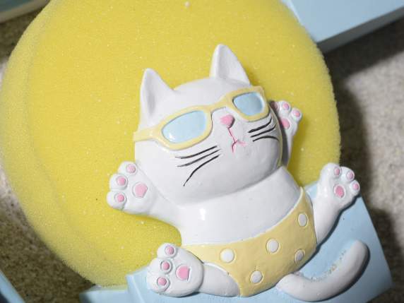 Cat sponge holder in colored resin with yellow sponge