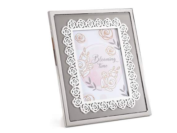 Medium photo frame with metal finish to be placed on