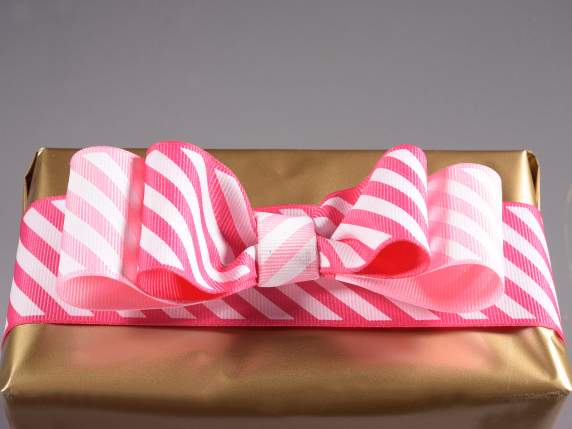 Grosgrain ribbon with oblique stripes