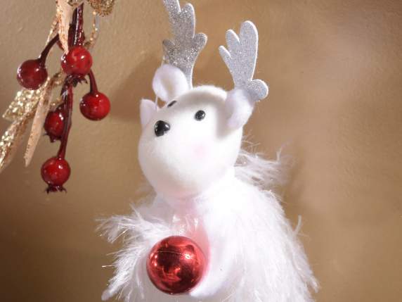 Long-legged reindeer with star balloon to hang