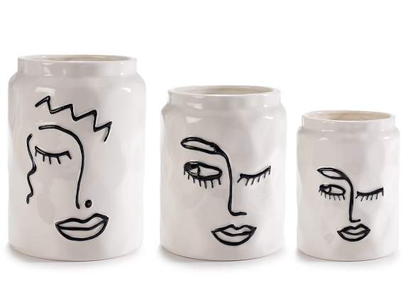 Set of 3 porcelain vases with hammered effect womans face