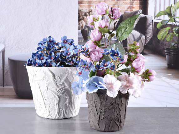 Set of 4 vases in wrinkled fabric with waterproof interior