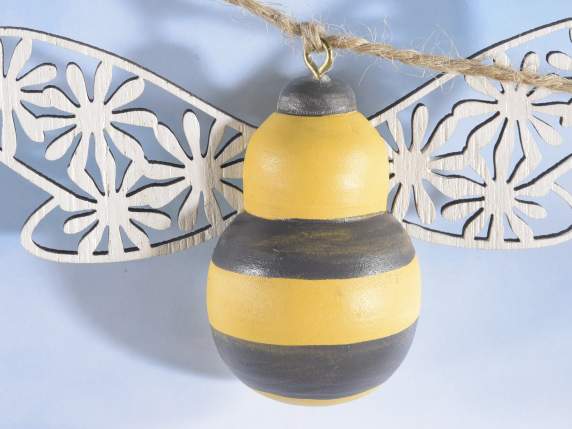Guirnalda con decoración de abejas y flores en madera de col