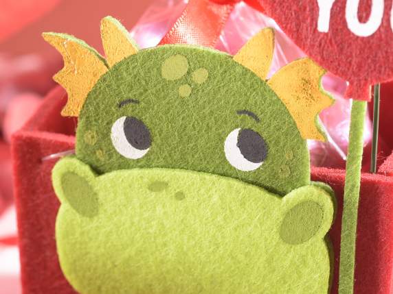Cloth container with dragon in love