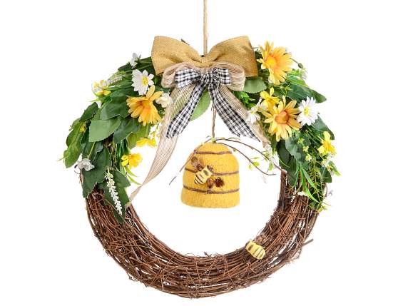 Wooden garland to hang with bee house, flowers, bow