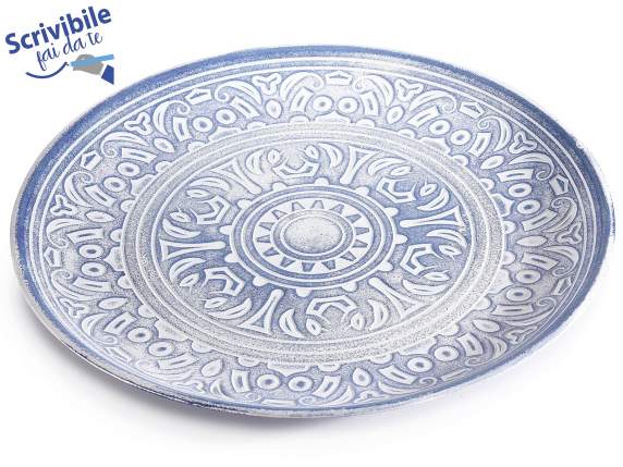 Decorative round plate in wood with Maiolica carvings
