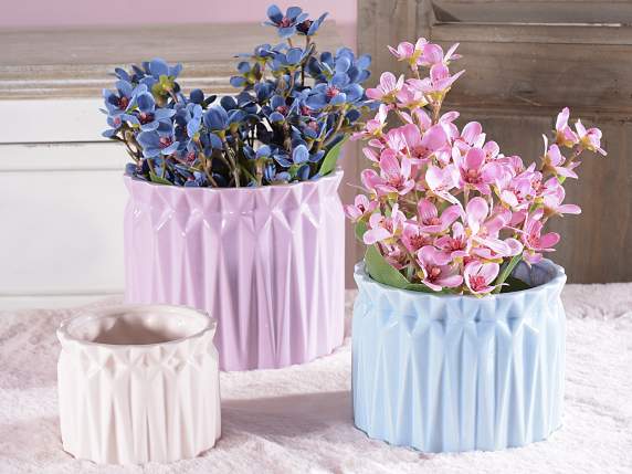 Set of 3 vases in polished knurled porcelain